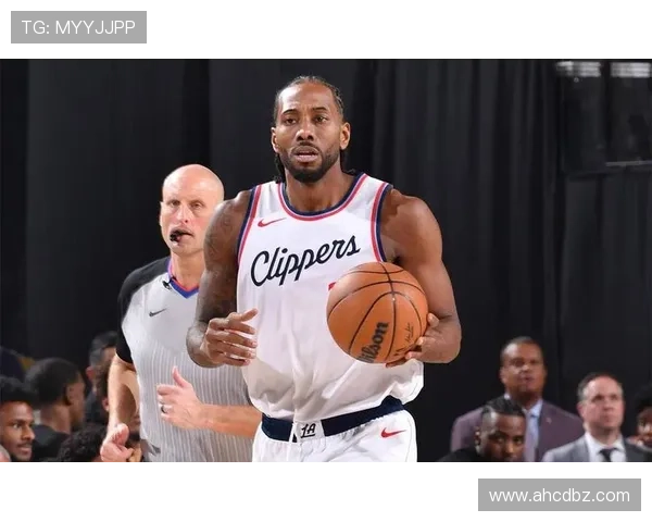 小卡生涯得分突破一万五快船急需他的得分助力