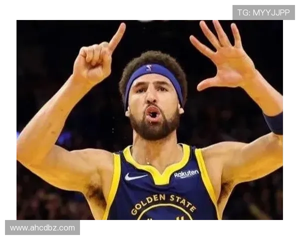 克莱汤普森本赛季表现低迷场均得分三分命中率创生涯新低 克莱汤普森本赛季表现低迷场均得分三分命中率创生涯新低