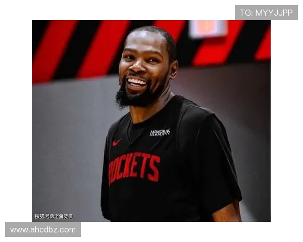 乌度卡盛赞杜兰特为球队关键先生称其终结能力无与伦比